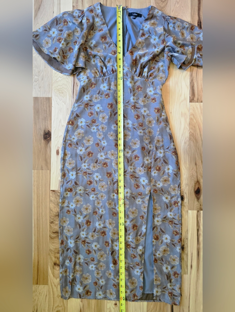 Lulu's Grey Floral Flutter Sleeve Midi Dress, M - Picture 12 of 16